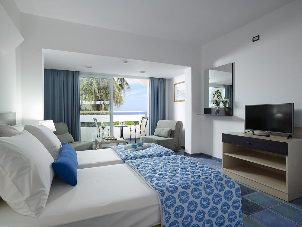 Elissa Adults-Only Lifestyle Beach Resort Kallithea  Exterior photo A typical hotel room